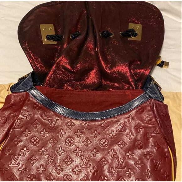 Louis Vuitton Epices Kalahari Monogram Hobo Bag Burgundy Leather Limited Edition - Picture 10 of 16